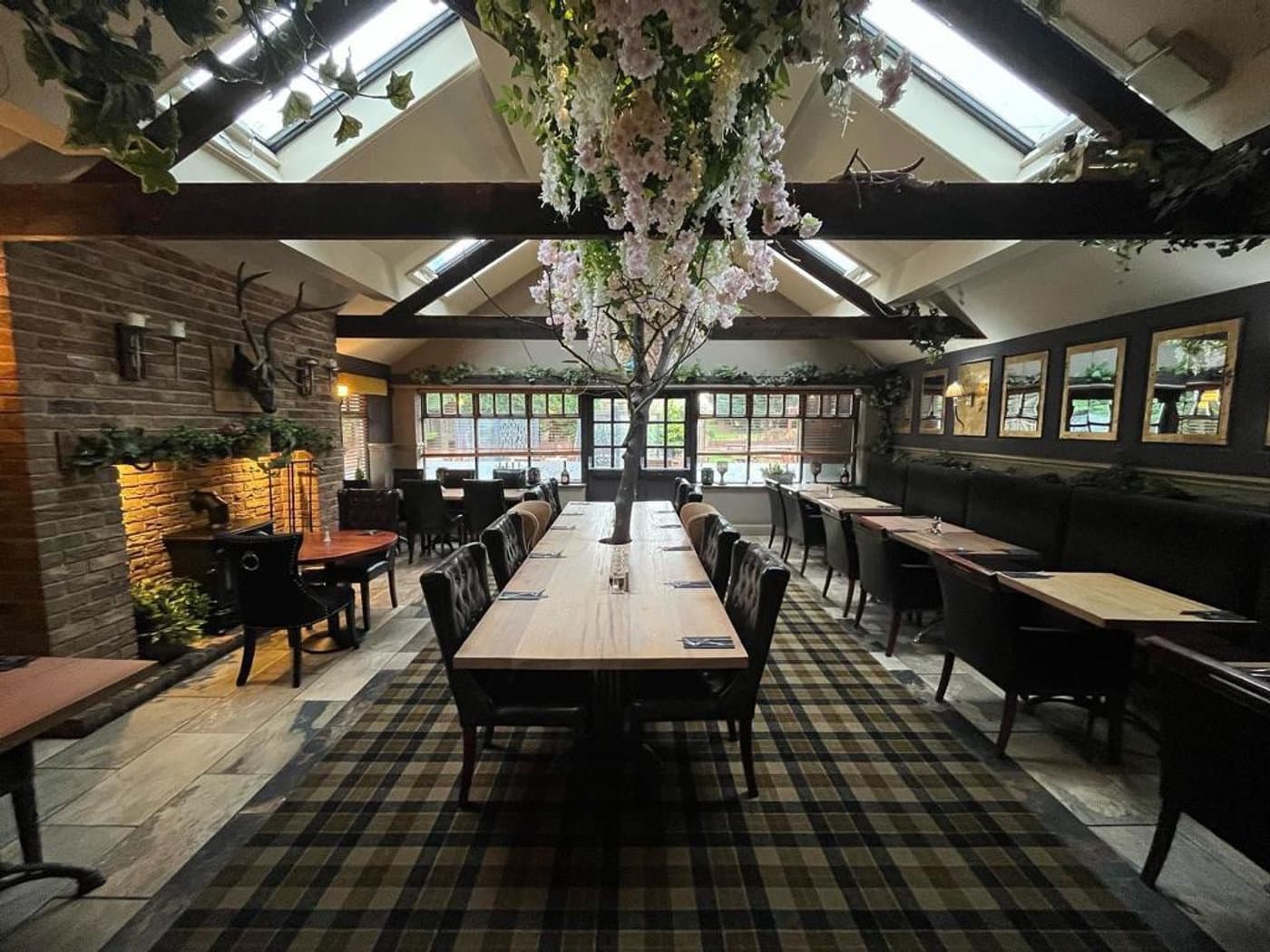The Blossom Room at The Lakeside Inn, photo 3