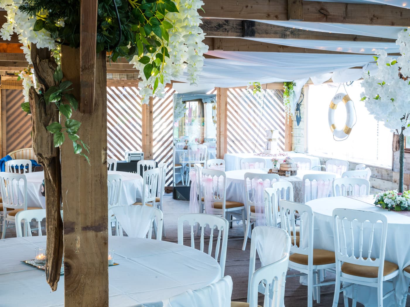 The Lakehouse at The Lakeside Inn, photo 5